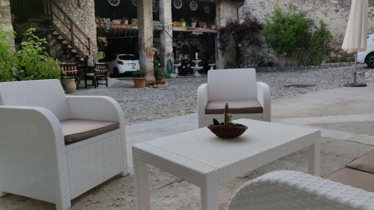 "Country House Il Brolo" Polpenazze del Garda Bagian luar foto