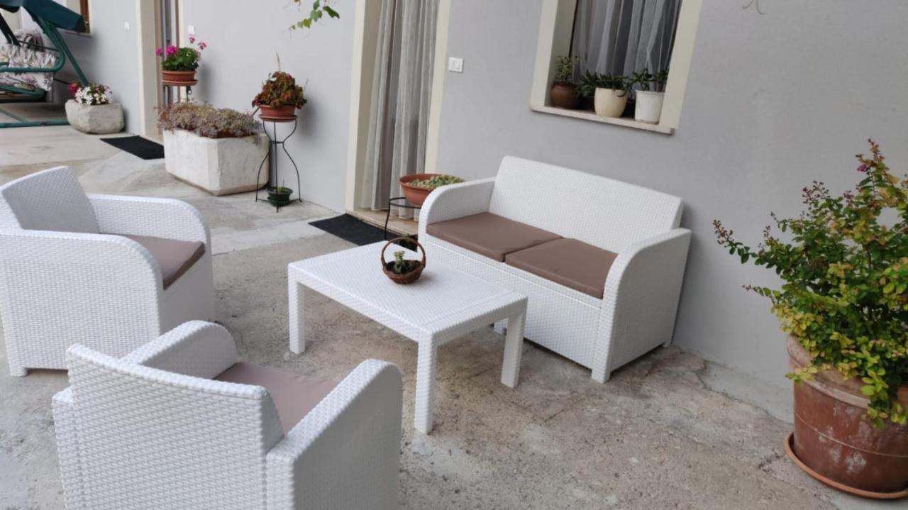 "Country House Il Brolo" Polpenazze del Garda Bagian luar foto